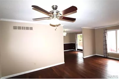 736 Henry Avenue, Ballwin, MO 63011 - Photo 8