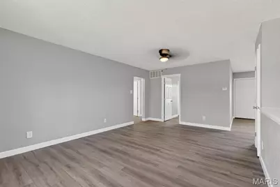 12887 Fox Haven Drive, Florissant, MO 63033 - Photo 8