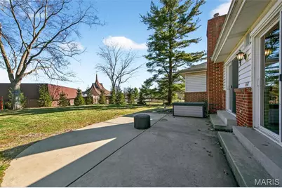 416 Caprice Gardens Court, Ballwin, MO 63011 - Photo 8