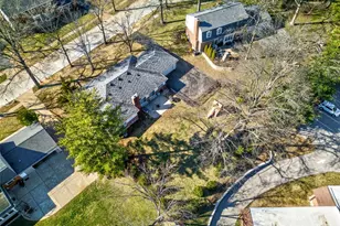 416 Caprice Gardens Ct, Ballwin, MO 63011 - Photo 58