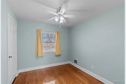 8633 Rosalie Avenue, Brentwood, MO 63144 - Photo 24