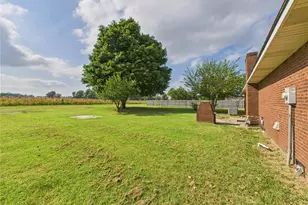 407 Palo Verde Dr, Malden, MO 63863 - Photo 4