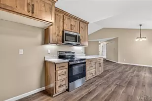 830 Stone Gate Dr, De Soto, MO 63020 - Photo 8