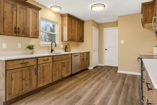 830 Stone Gate Dr, De Soto, MO 63020 - Photo 10