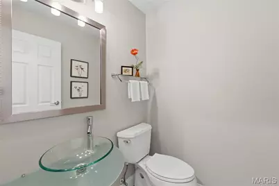 12142 Royal Valley Drive, Creve Coeur, MO 63141 - Photo 4