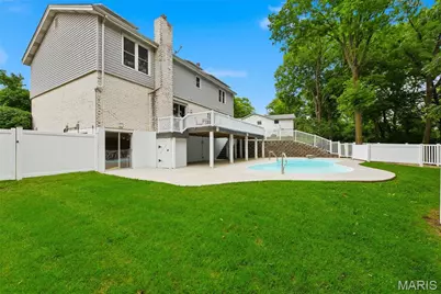 12142 Royal Valley Drive, Creve Coeur, MO 63141 - Photo 30