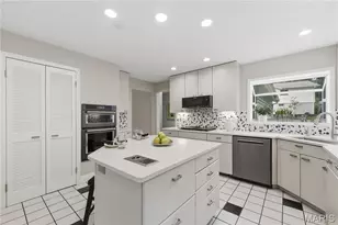 12142 Royal Valley Dr, Creve Coeur, MO 63141 - Photo 8