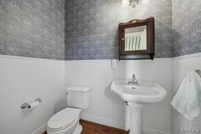 340 W Essex Avenue, Kirkwood, MO 63122 - Photo 18