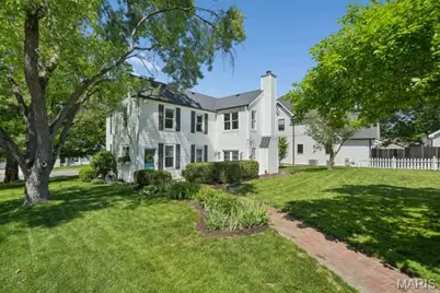340 W Essex Avenue, Kirkwood, MO 63122 - Photo 4