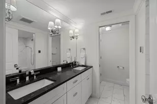 12 Ladue Manor, Ladue, MO 63124 - Photo 54