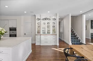 12 Ladue Manor, Ladue, MO 63124 - Photo 22