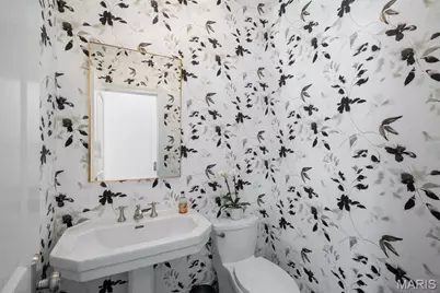 12 Ladue Manor, Ladue, MO 63124 - Photo 24