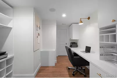 12 Ladue Manor, Ladue, MO 63124 - Photo 58