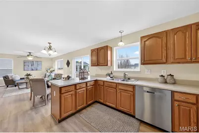 243 Stone Run Boulevard, Wentzville, MO 63385 - Photo 6