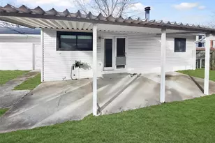 2340 Glenrich Dr, Saint Louis, MO 63129 - Photo 2