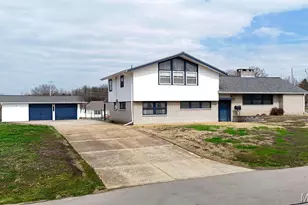 1521 Sweeney Dr, Festus, MO 63028 - Photo 2