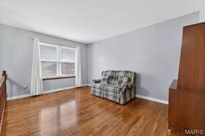 1561 Ville Martha Lane, Hazelwood, MO 63042 - Photo 8