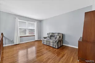 1561 Ville Martha Ln, Hazelwood, MO 63042 - Photo 8