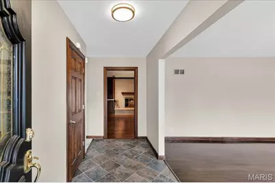 12055 Charwick Drive, Unincorporated, MO 63128 - Photo 4