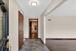 12055 Charwick Dr, Unincorporated, MO 63128 - Photo 4