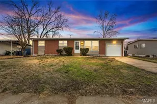 750 Blackbird Dr, Florissant, MO 63031 - Photo 2