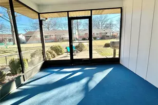 6112 Deerwood Dr, Saint Louis, MO 63123 - Photo 28