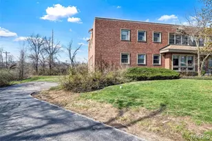 3 Delcrest Ct, University City, MO 63124 - Photo 36