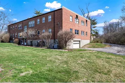 3 Delcrest Court #102, University City, MO 63124 - Photo 34