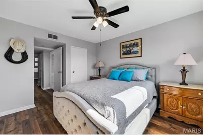 3 Delcrest Court #102, University City, MO 63124 - Photo 28