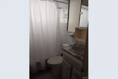 211 S Dellwood Drive, Ferguson, MO 63135 - Photo 4