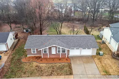 687 Green Forest Drive, Fenton, MO 63026 - Photo 2