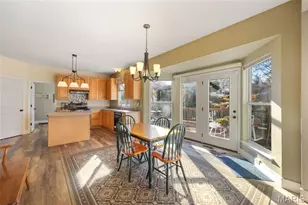 6129 Arbor Green Dr, Unincorporated, MO 63129 - Photo 10