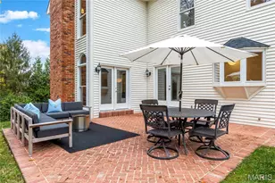 822 Town and Country Estates Dr, Town and Country, MO 63141 - Photo 10