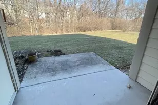 12970 Bryce Canyon Dr, Maryland Heights, MO 63043 - Photo 14