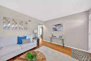 10022 Killoren Dr, Saint Louis, MO 63123 - Photo 6