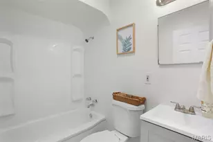 9845 Dennis Dr, Saint Louis, MO 63136 - Photo 12