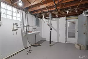 813 Chain of Rocks Dr, Saint Louis, MO 63137 - Photo 14