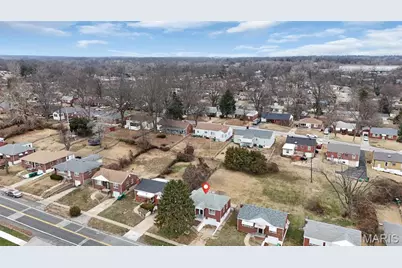 813 Chain Of Rocks Drive, Saint Louis, MO 63137 - Photo 18