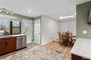 318 Statewood Dr, Ballwin, MO 63021 - Photo 16