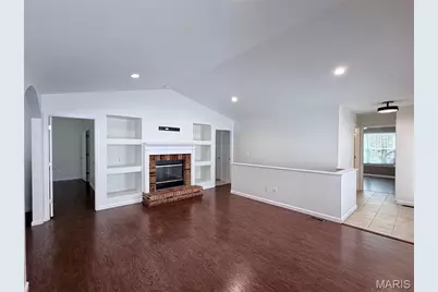 7274 Tournament Drive, Oakville, MO 63129 - Photo 4
