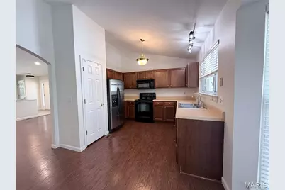 7274 Tournament Drive, Oakville, MO 63129 - Photo 6