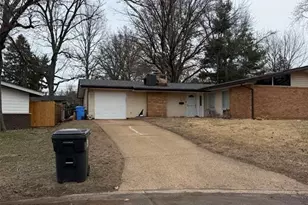 4 Milbrook Ln, Florissant, MO 63033 - Photo 2