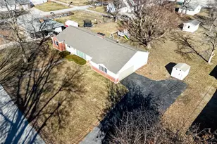 718 Prairie St, Monroe City, MO 63456 - Photo 2