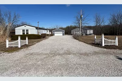 18046 Monroe Road 453, Paris, MO 65275 - Photo 2
