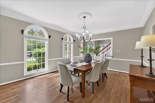 17601 Burnham Ct, Chesterfield, MO 63005 - Photo 6