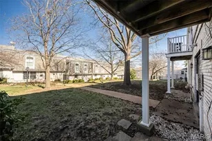 4353 Chateau De Ville Dr, Saint Louis, MO 63129 - Photo 30