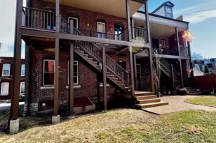 2304 S 10th St, Saint Louis, MO 63104 - Photo 2