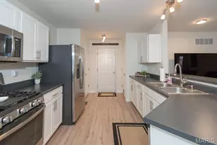 3312 Charlestowne Crossing Dr, Saint Charles, MO 63301 - Photo 8