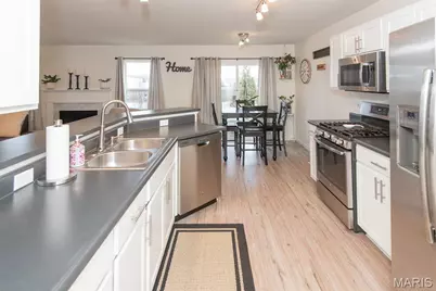 3312 Charlestowne Crossing Drive, Saint Charles, MO 63301 - Photo 10