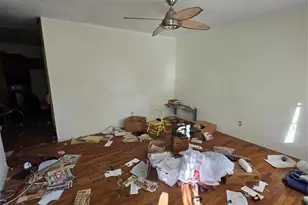 10423 Royal Dr, Saint Louis, MO 63136 - Photo 4